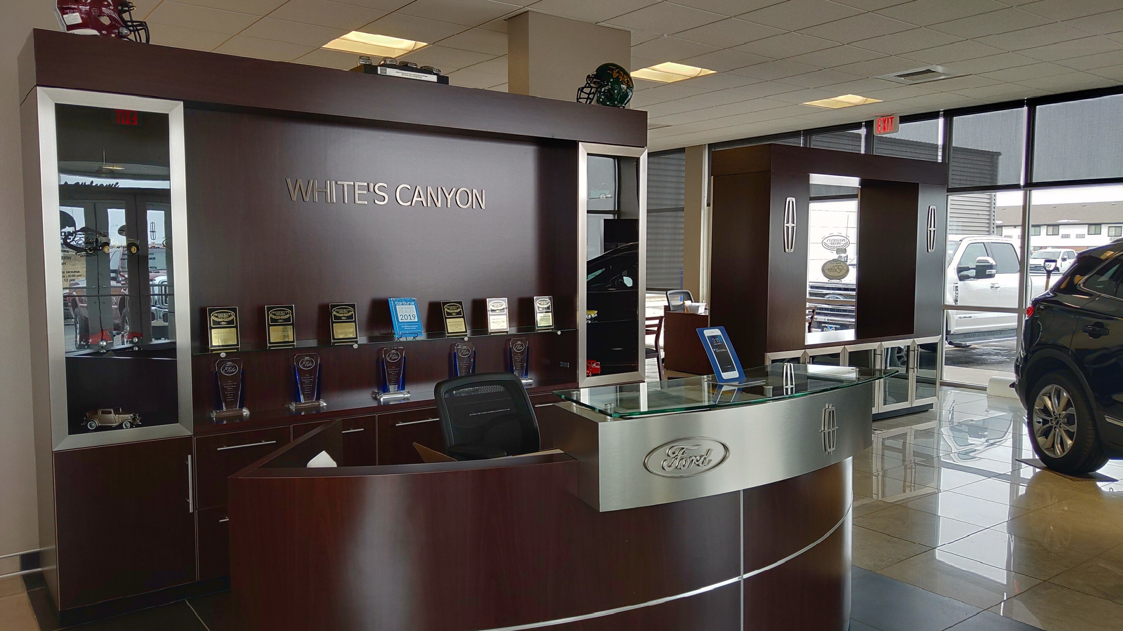 White's Canyon Ford in Spearfish SD